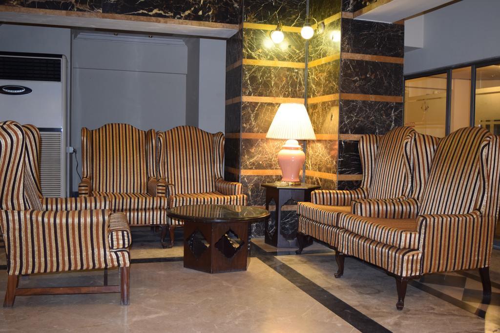 Carlton Tower Hotel Lahore Exterior foto