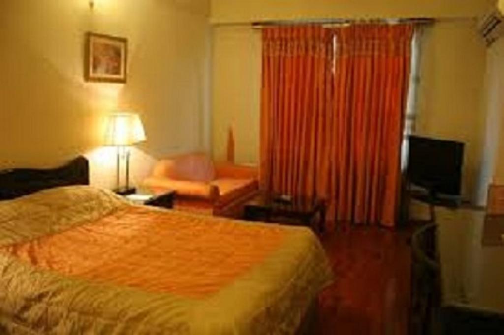 Carlton Tower Hotel Lahore Zimmer foto